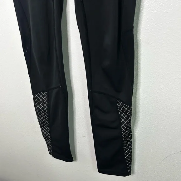 Athleta Miles Compression tights with reflective strips - Picture 4 of 8